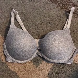 Victoria’s Secret “Pink” bra 34B